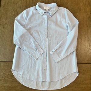 Peck & Peck Long Sleeve Button Down Blouse Size Medium Light Blue Pearl Buttons